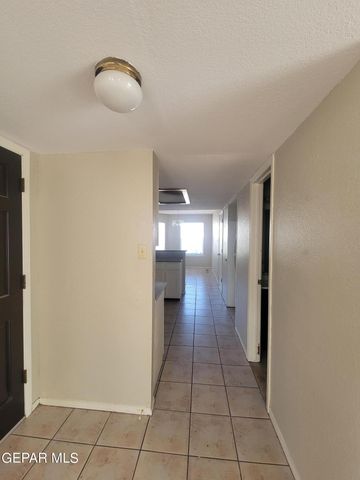 3200 MOUNTAIN RIDGE Drive, El Paso, TX 79904