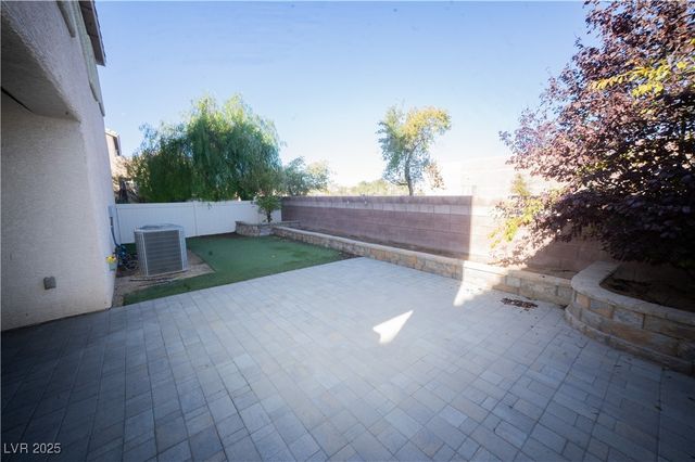 1720 Dark Wolf Avenue, Las Vegas, NV 89123
