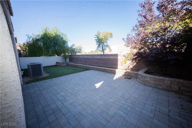 1720 Dark Wolf Avenue, Las Vegas, NV 89123