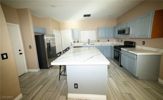 1720 Dark Wolf Avenue, Las Vegas, NV 89123