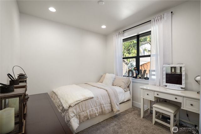 4804 W Tapps Drive E, Lake Tapps, WA 98391