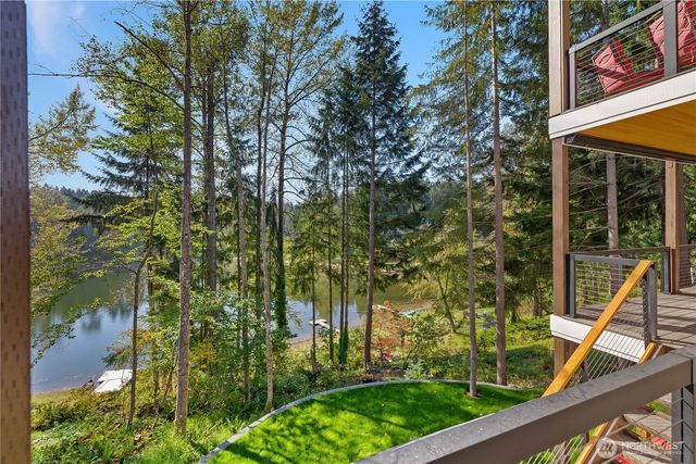 4804 W Tapps Drive E, Lake Tapps, WA 98391