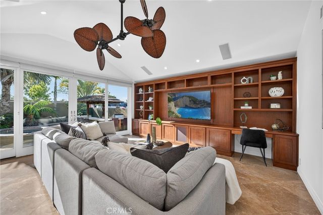 17391 Forbes Lane, Huntington Beach, CA 92649