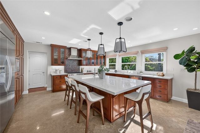 17391 Forbes Lane, Huntington Beach, CA 92649