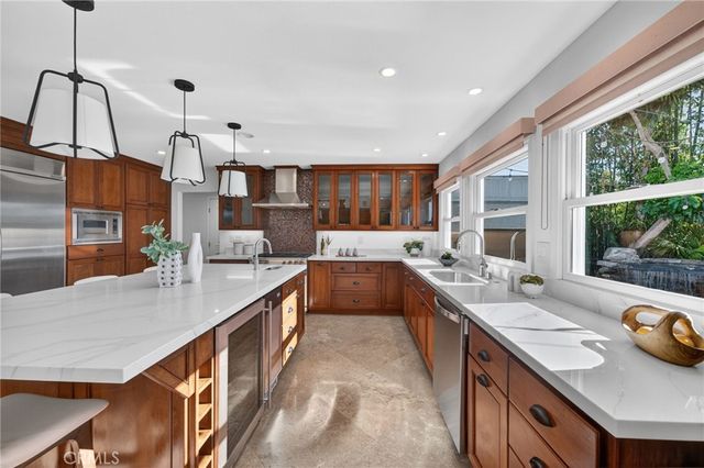 17391 Forbes Lane, Huntington Beach, CA 92649