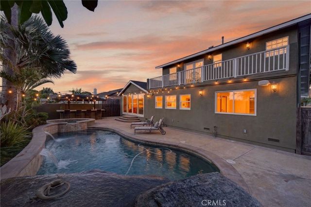 17391 Forbes Lane, Huntington Beach, CA 92649