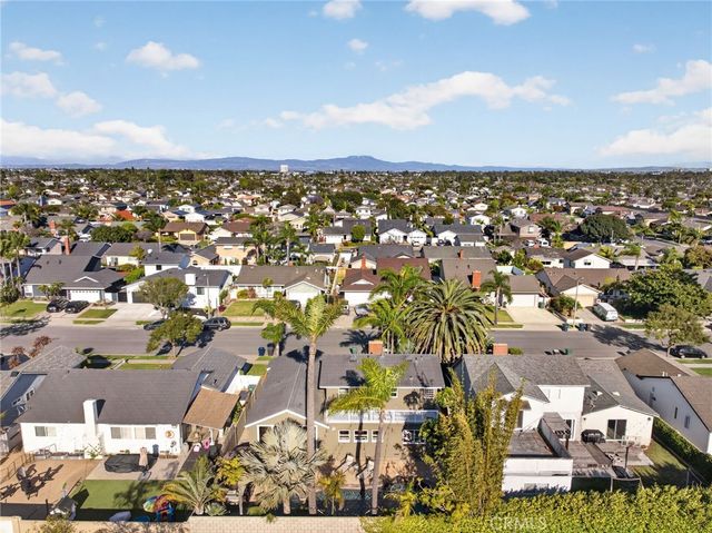 17391 Forbes Lane, Huntington Beach, CA 92649