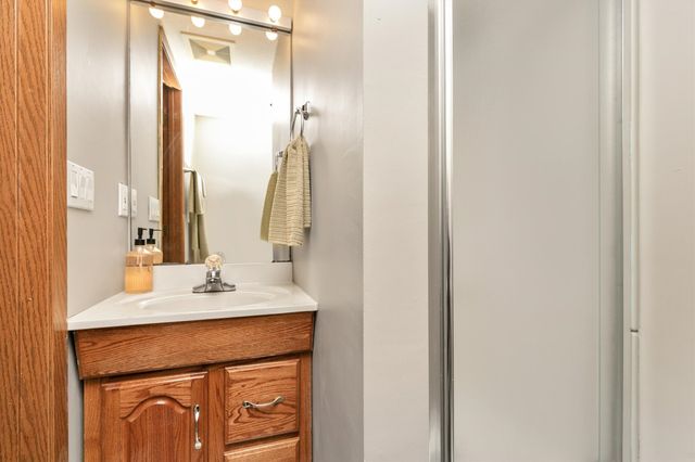 4133 52nd Street, Des Moines, IA 50310