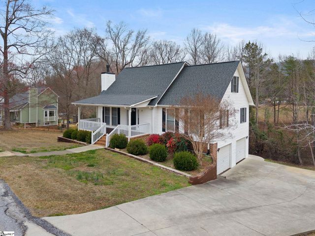 17 Hester Road, Greenville, SC 29609