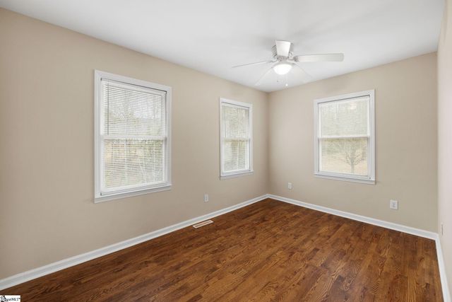 17 Hester Road, Greenville, SC 29609