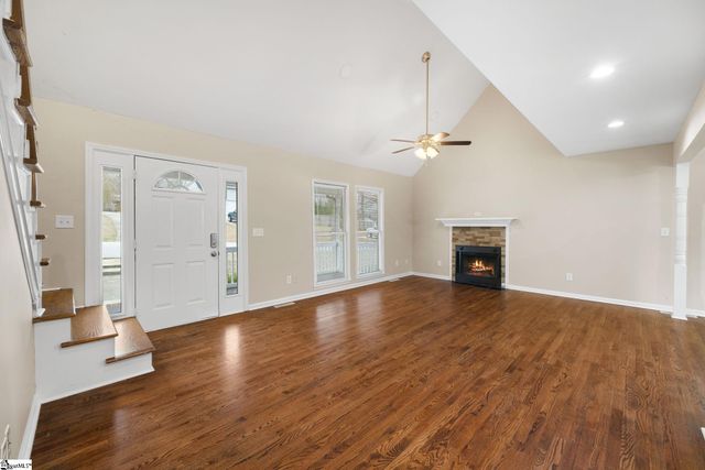 17 Hester Road, Greenville, SC 29609