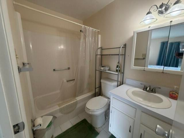 16 Vista Palm Lane 105, Vero Beach, FL 32962