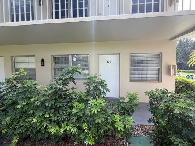 16 Vista Palm Lane 105, Vero Beach, FL 32962