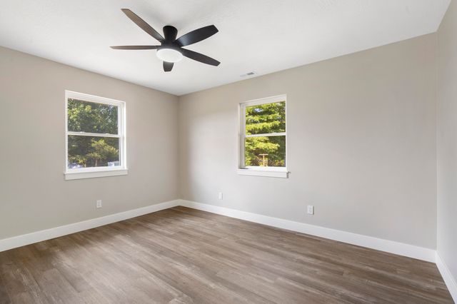 6089 North Farm Road 159, Springfield, MO 65803