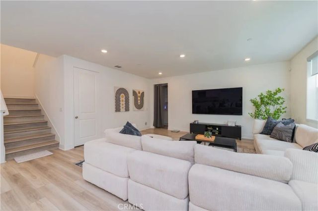 168 Sash, Irvine, CA 92618