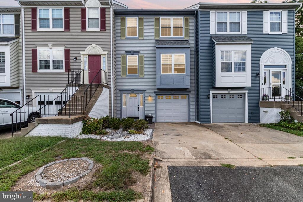 305 BACKRIDGE CT, Fredericksburg, VA 22406
