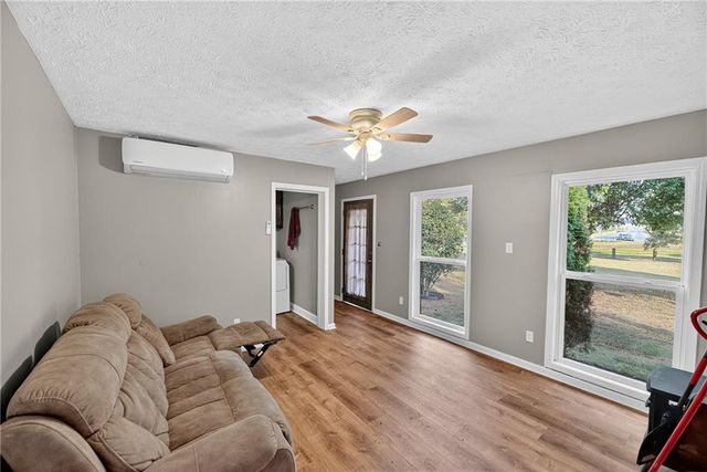 1943 Rome Road SW, Calhoun, GA 30701