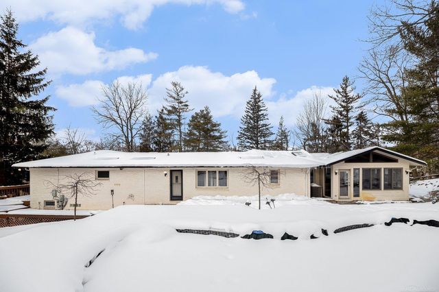 6733 Bloomfield Lane, West Bloomfield Twp, MI 48322