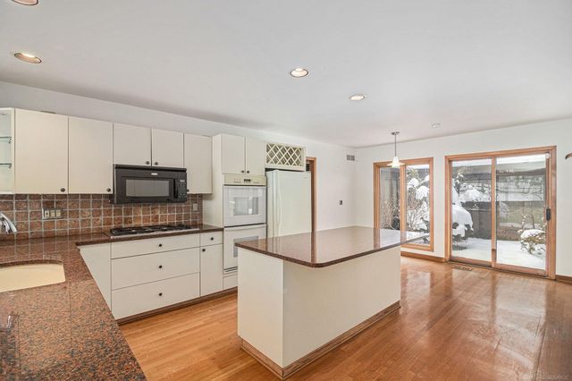 6733 Bloomfield Lane, West Bloomfield Twp, MI 48322