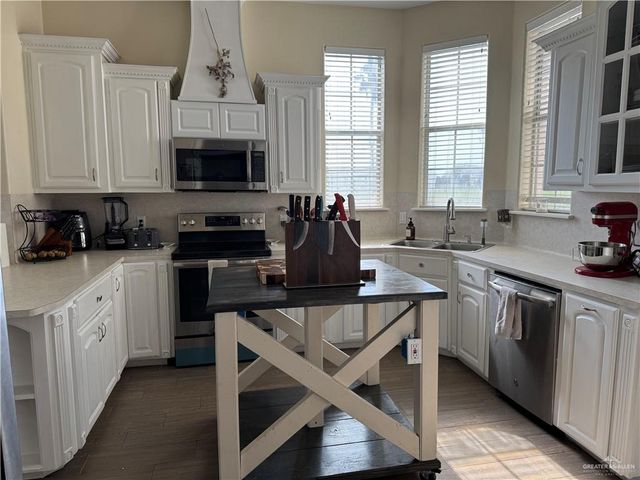 2600 Rhett Drive, Pharr, TX 78577