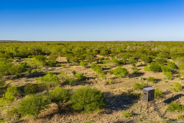1048 County Road 640, Hondo, TX 78861