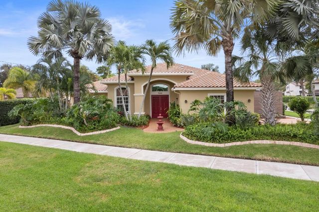 7348 E Country Club Boulevard, Boca Raton, FL 33487