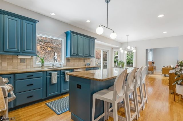 5 Ridge Rd, Warren Twp., NJ 07059