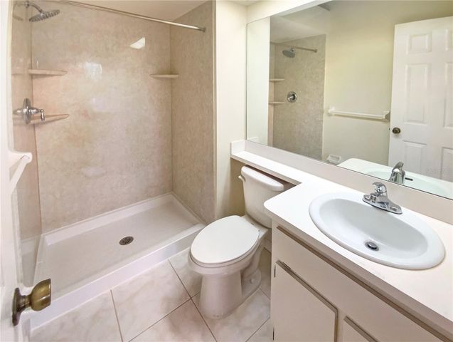 2843 THAXTON DRIVE 32, Palm Harbor, FL 34684