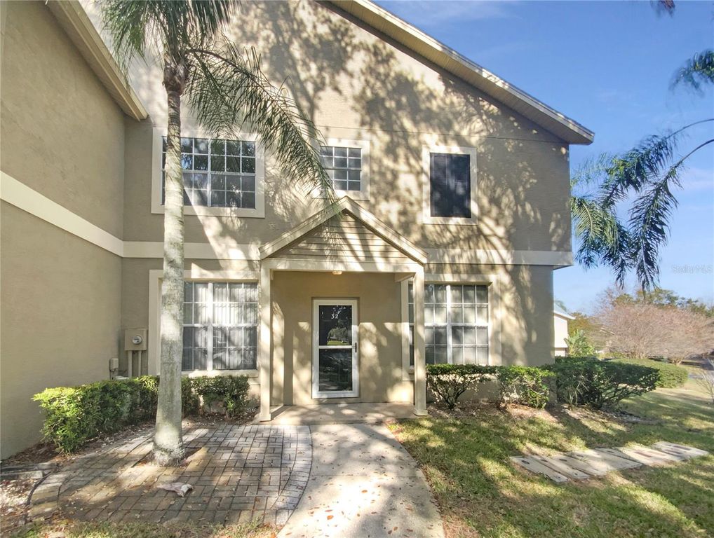 2843 THAXTON DRIVE 32, Palm Harbor, FL 34684
