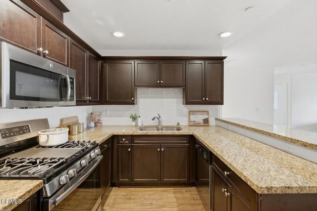 996 Los Angeles Avenue 101, Ventura, CA 93004