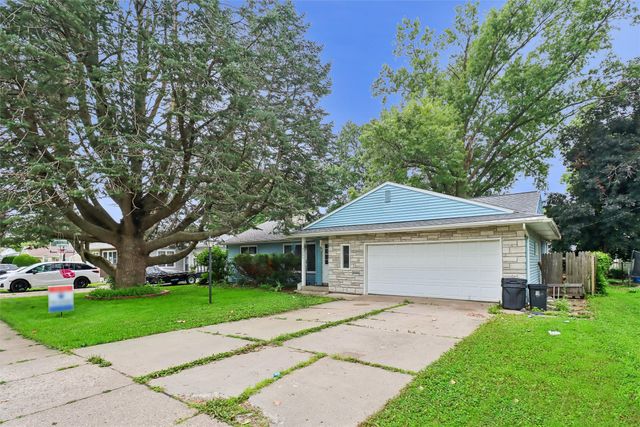 1808 W State Street, Marshalltown, IA 50158