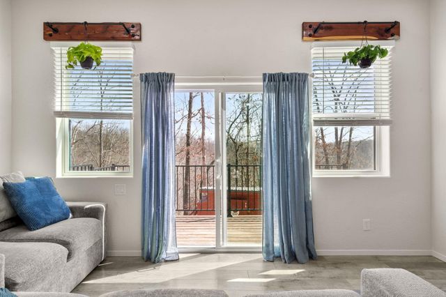 1590 Red Rock Road, Galena, MO 65656