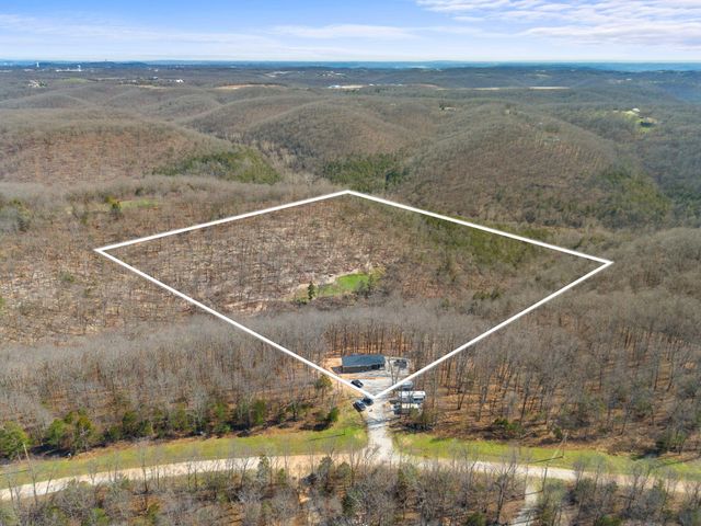 1590 Red Rock Road, Galena, MO 65656