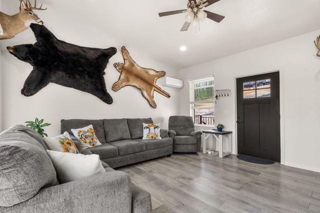 1590 Red Rock Road, Galena, MO 65656