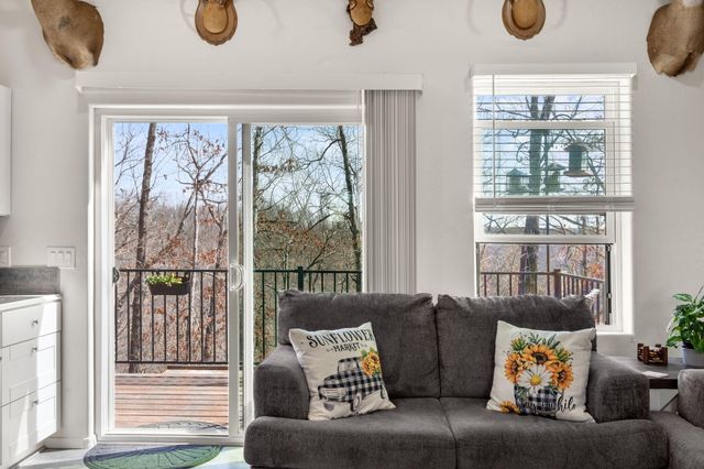 1590 Red Rock Road, Galena, MO 65656