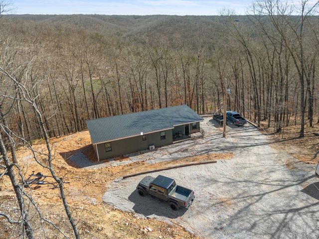 1590 Red Rock Road, Galena, MO 65656