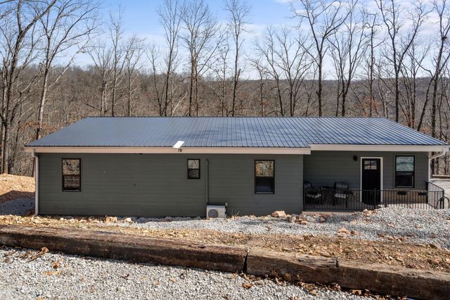 1590 Red Rock Road, Galena, MO 65656