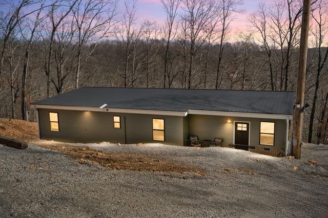 1590 Red Rock Road, Galena, MO 65656