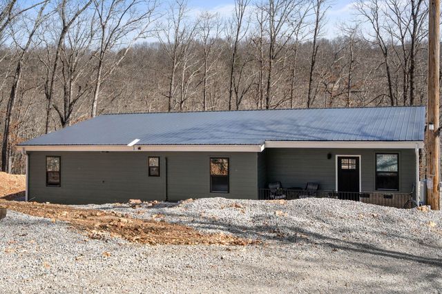 1590 Red Rock Road, Galena, MO 65656