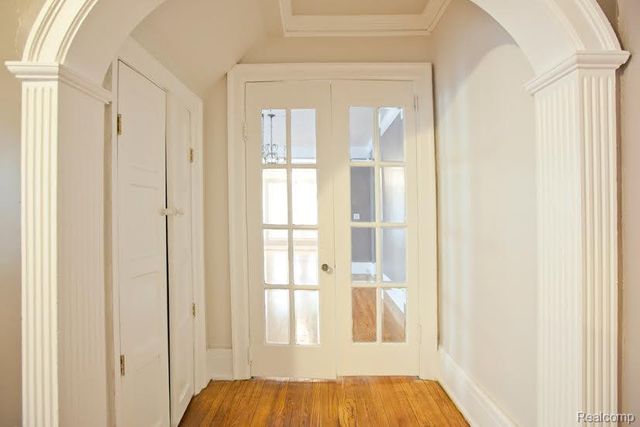 7880 Van Dyke Place, Detroit, MI 48214