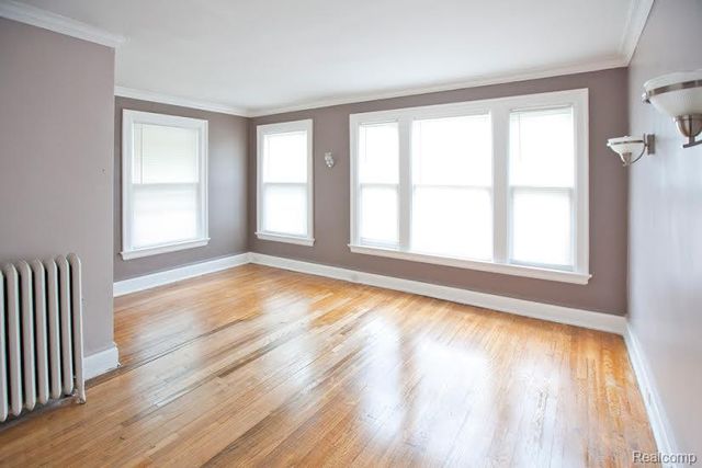 7880 Van Dyke Place, Detroit, MI 48214