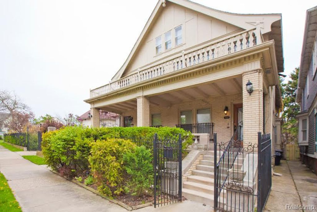 7880 Van Dyke Place, Detroit, MI 48214