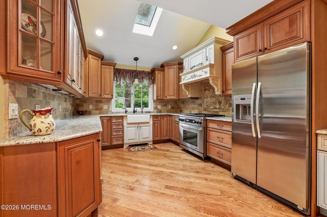 10 Arcadia Road, Woodcliff Lake, NJ 07677