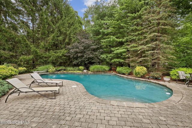 10 Arcadia Road, Woodcliff Lake, NJ 07677