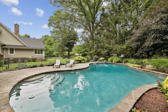 10 Arcadia Road, Woodcliff Lake, NJ 07677