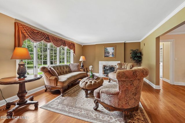 10 Arcadia Road, Woodcliff Lake, NJ 07677