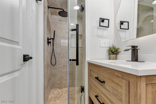 2030 Brookshire Road, Akron, OH 44313