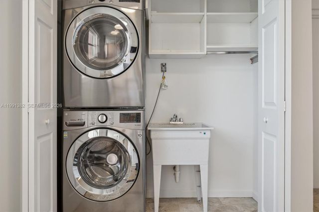 733 Crandon Blvd PH-5, Key Biscayne, FL 33149