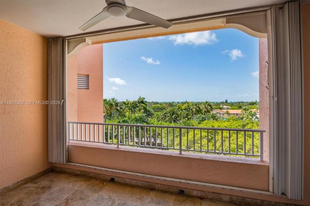 733 Crandon Blvd PH-5, Key Biscayne, FL 33149