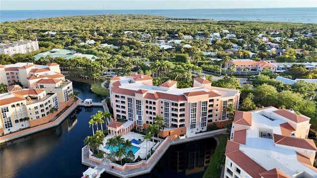 733 Crandon Blvd PH-5, Key Biscayne, FL 33149
